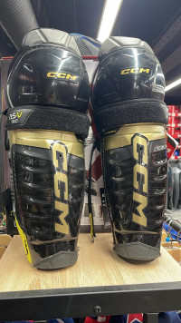 Щитки CCM Tacks AS-V Pro SR (новые, трещина на пластике)