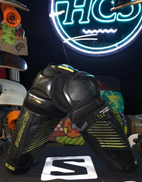 Щитки Bauer Supreme 1S YTH (размер 10, идеальное состояние)