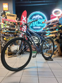 Велосипед Forward Sporting SX 29" темно-синий/белый рама: 19" (сталь, 8 скоростей)
