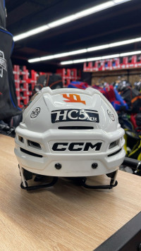 Шлем CCM Tacks 910 SR white (размер М, очень хорошее состояние)