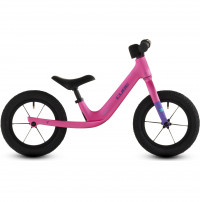 Беговел Cube Numove 120 walk 12" fucsia´n´plum рама: OS (2026) Беговел Cube Numove 120 walk 12" fucsia´n´plum рама: OS (2026)