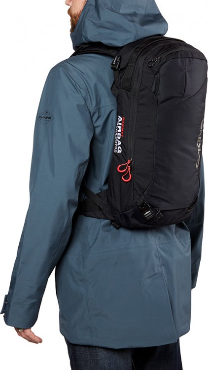 Dakine Poacher RAS 18L Black HC5