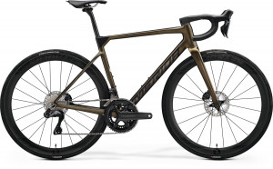 Велосипед Merida Scultura 9000 28&quot; SilkSparklingGold/Black Рама: XL (2022) 