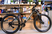 Велосипед Giant Talon 27.5 4 Metallic Black Рама L (Демо-товар, состояние идеальное)