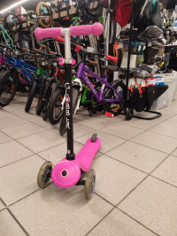 Трехколесный самокат-трансформер Globber Go Up Sporty Plus Lights розовый (отличное состояние)