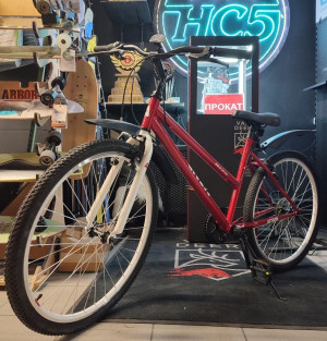 Велосипед Altair MTB HT 26 low красный/белый рама: 17" (демо) 
